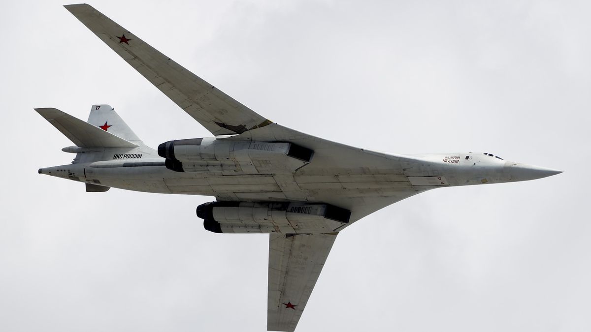 Závada i blesk. Ruské strategické bombardéry selhaly během útoku na Ukrajinu